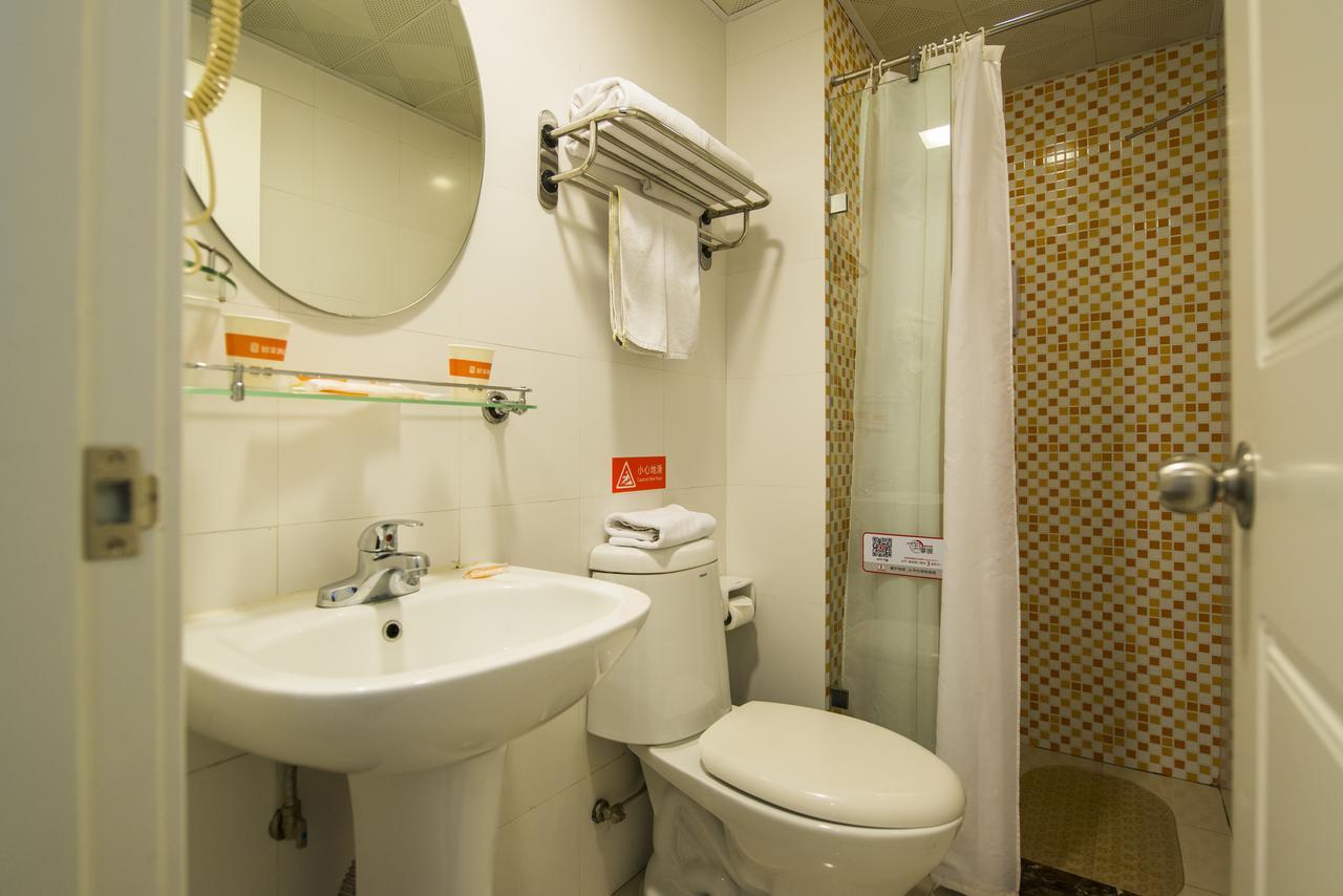 Home Inn Shanghai Pudong Nanpu Bridge Tangqiao Commercial Square Ngoại thất bức ảnh